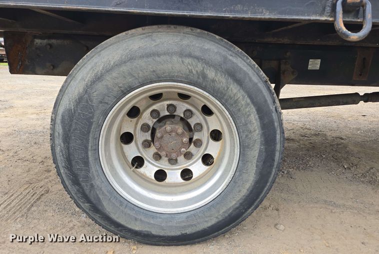 image for item DP6383 2005 Ford F750 Super Duty flatbed truck