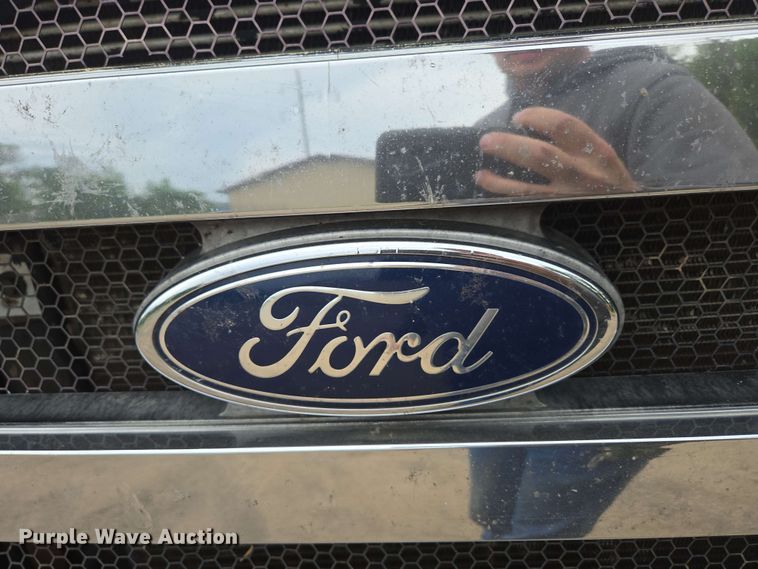 image for item DP6383 2005 Ford F750 Super Duty flatbed truck