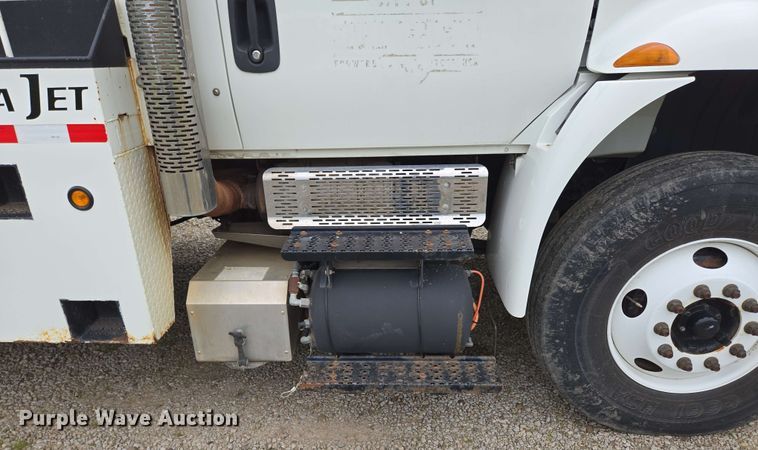 image for item DP6399 2014 International 4400 sewer jetter truck