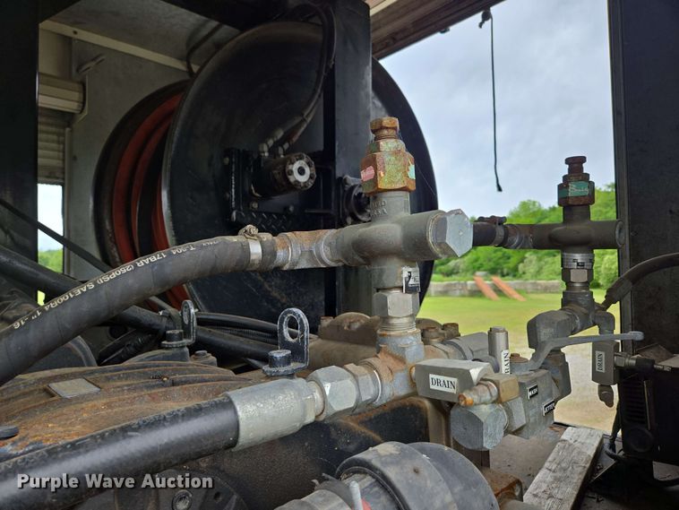 image for item DP6399 2014 International 4400 sewer jetter truck