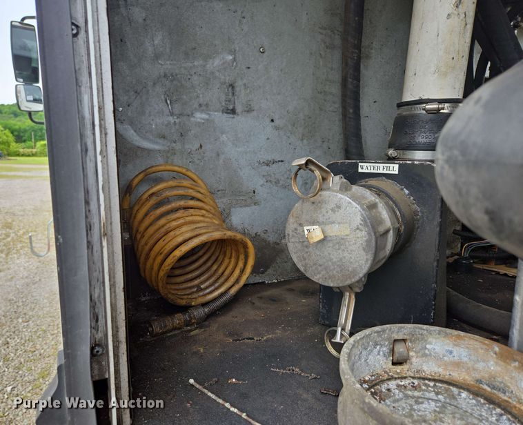 image for item DP6399 2014 International 4400 sewer jetter truck