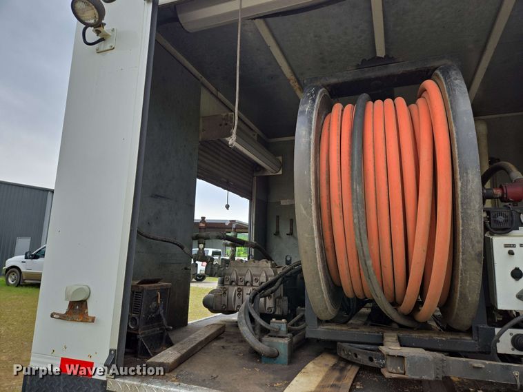 image for item DP6399 2014 International 4400 sewer jetter truck