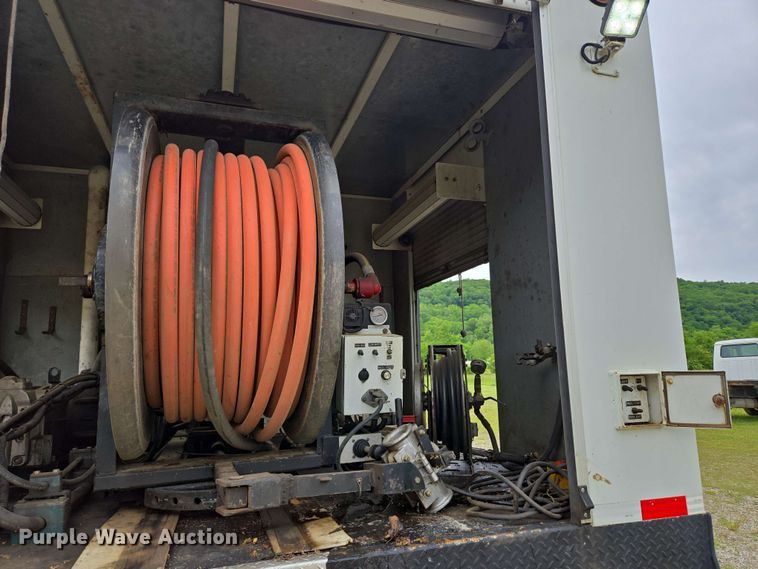 image for item DP6399 2014 International 4400 sewer jetter truck