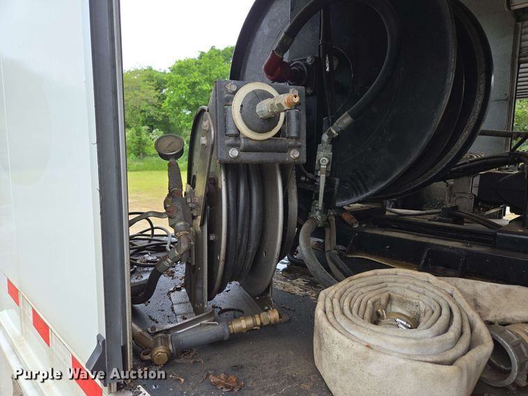 image for item DP6399 2014 International 4400 sewer jetter truck