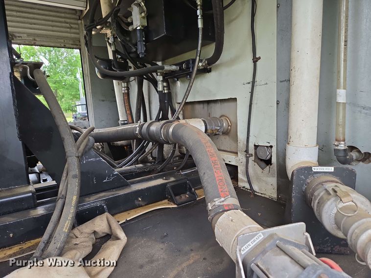 image for item DP6399 2014 International 4400 sewer jetter truck