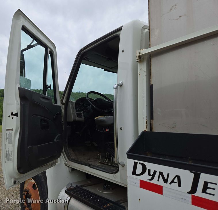 image for item DP6399 2014 International 4400 sewer jetter truck