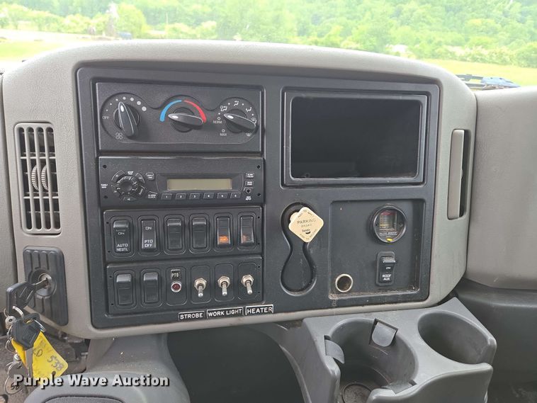 image for item DP6399 2014 International 4400 sewer jetter truck