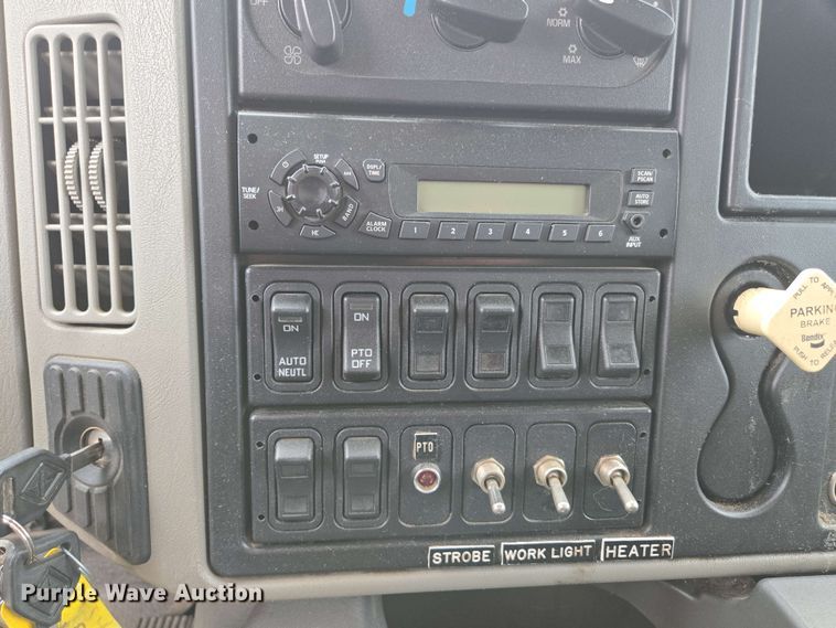 image for item DP6399 2014 International 4400 sewer jetter truck