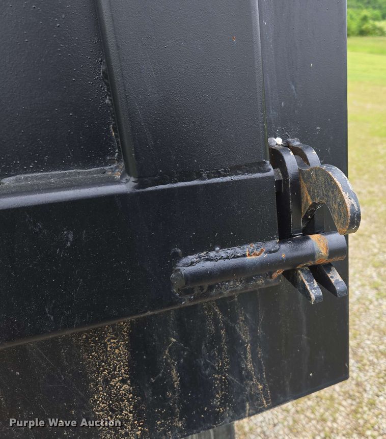 image for item DP6402 2011 Ford F750 Super Duty Ext. Cab dump flatbed truck