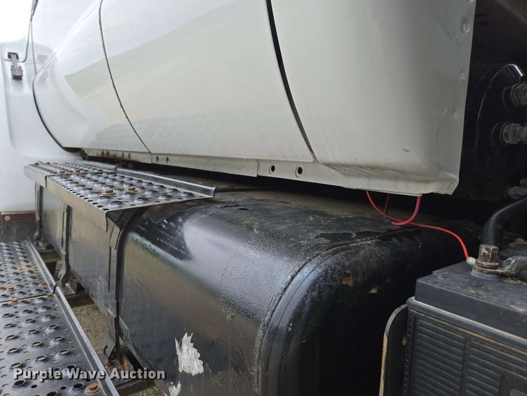 image for item DP6402 2011 Ford F750 Super Duty Ext. Cab dump flatbed truck