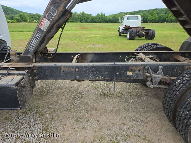 image for item DP6402 2011 Ford F750 Super Duty Ext. Cab dump flatbed truck