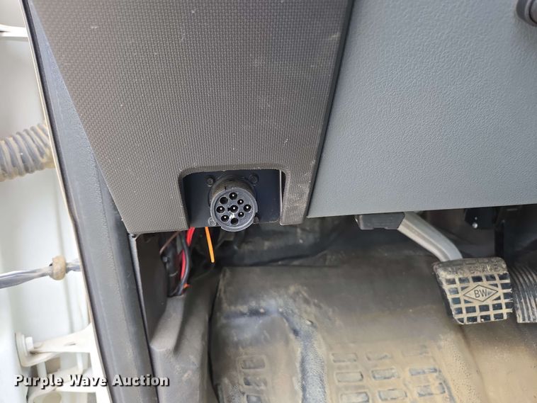 image for item DP6402 2011 Ford F750 Super Duty Ext. Cab dump flatbed truck