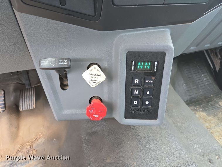 image for item DP6402 2011 Ford F750 Super Duty Ext. Cab dump flatbed truck