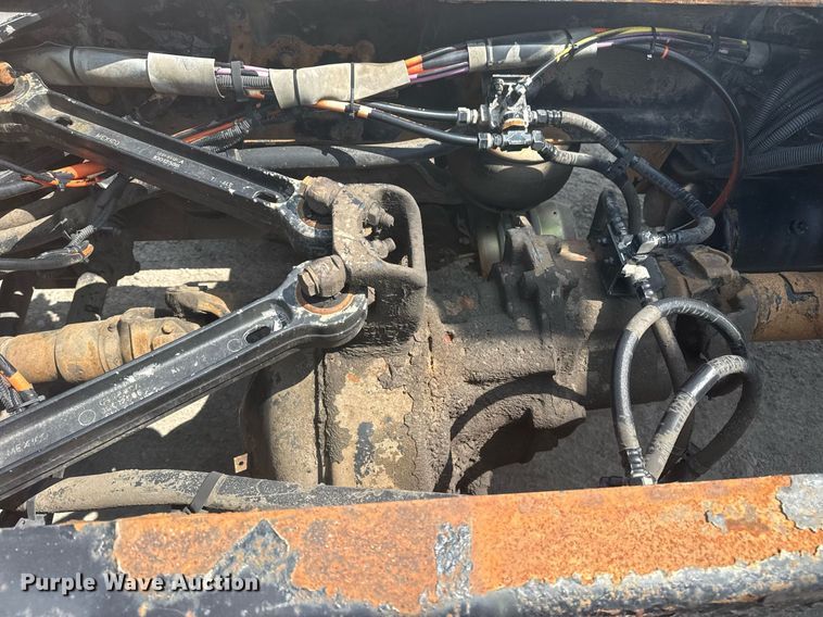 image for item DS3739 2009 Kenworth T660 semi truck