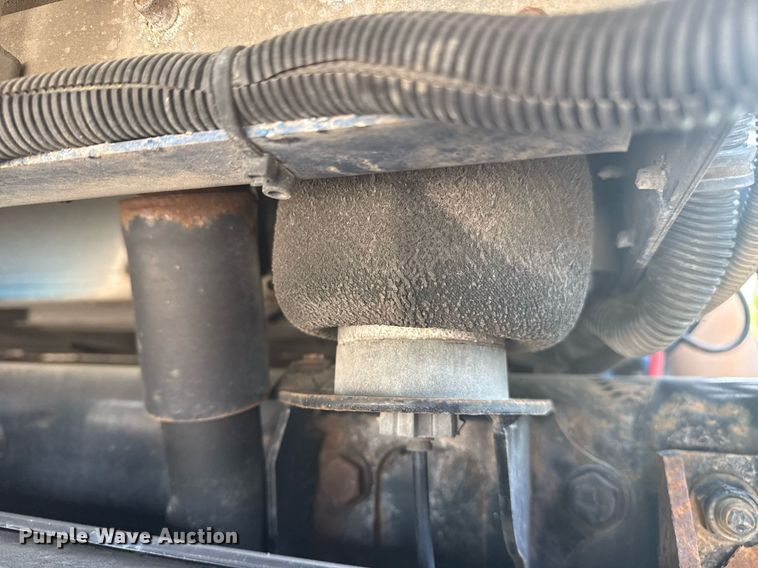 image for item DS3739 2009 Kenworth T660 semi truck