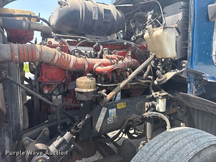 image for item DS3739 2009 Kenworth T660 semi truck