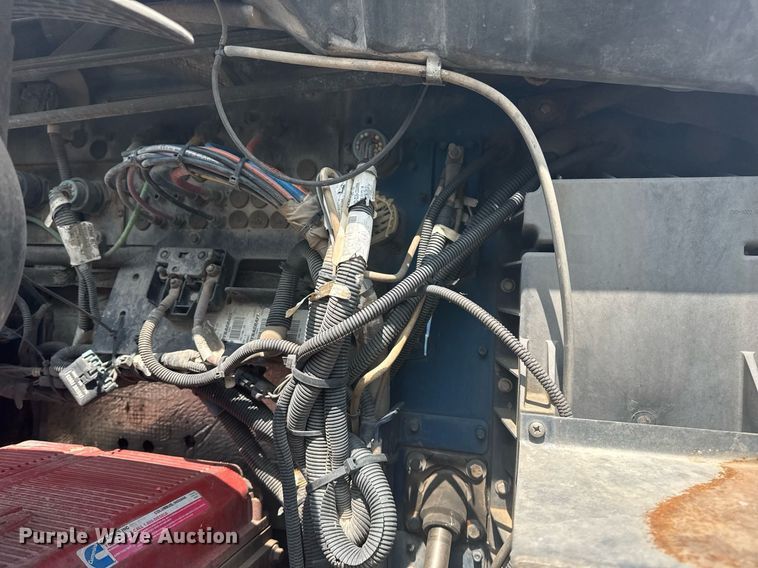 image for item DS3739 2009 Kenworth T660 semi truck