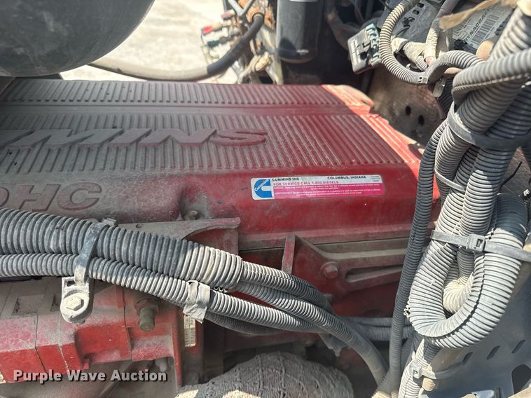 image for item DS3739 2009 Kenworth T660 semi truck