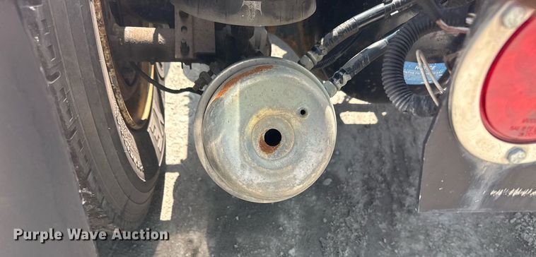 image for item DS3739 2009 Kenworth T660 semi truck