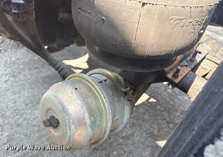 image for item DS3739 2009 Kenworth T660 semi truck