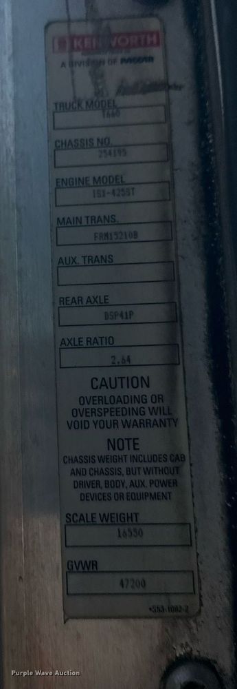 image for item DS3739 2009 Kenworth T660 semi truck