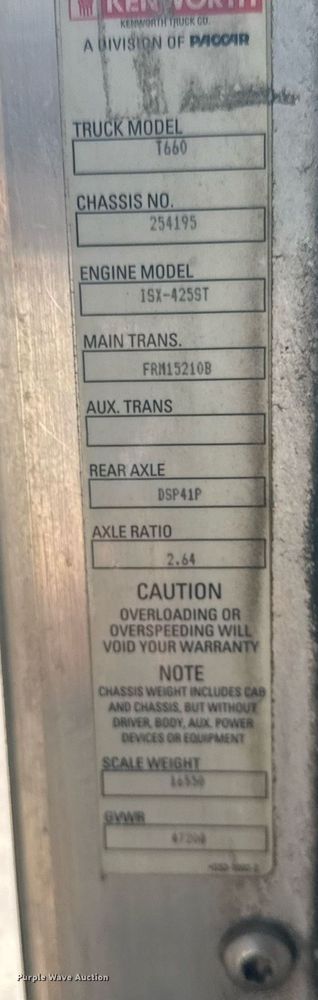 image for item DS3739 2009 Kenworth T660 semi truck