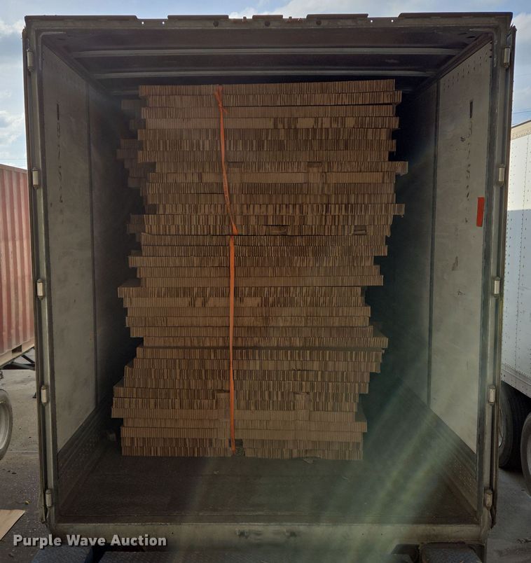 image for item DT4815 2010 Vanguard dry van trailer