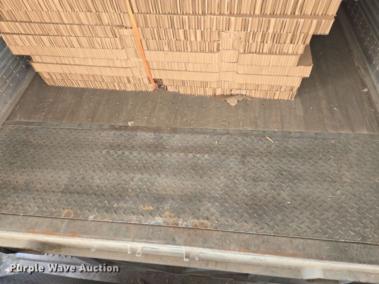 image for item DT4815 2010 Vanguard dry van trailer