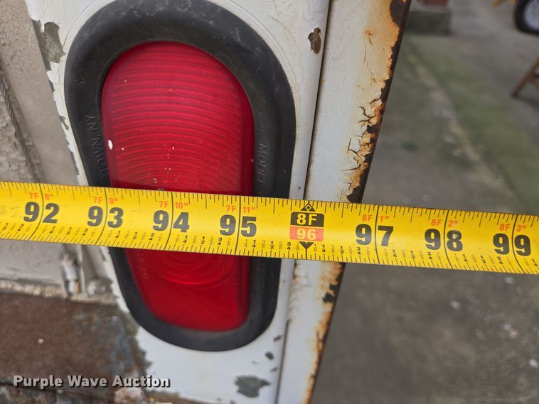 image for item DT4834 1999 Mitsubishi Fuso box truck