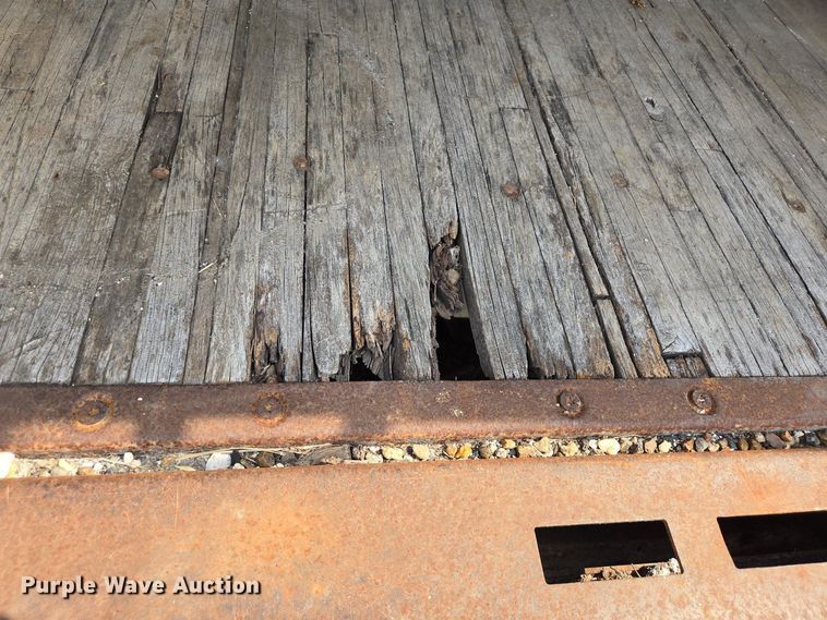 image for item DT4834 1999 Mitsubishi Fuso box truck