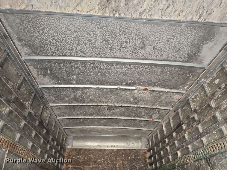 image for item DT4834 1999 Mitsubishi Fuso box truck