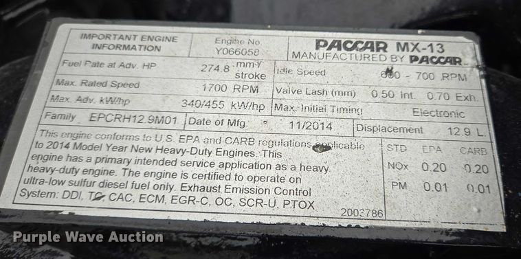 image for item DT4920 2015 Kenworth T680 semi truck