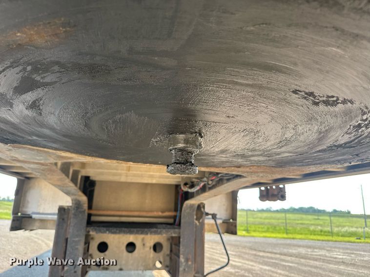 image for item DU7773 2012 Transcraft drop deck trailer