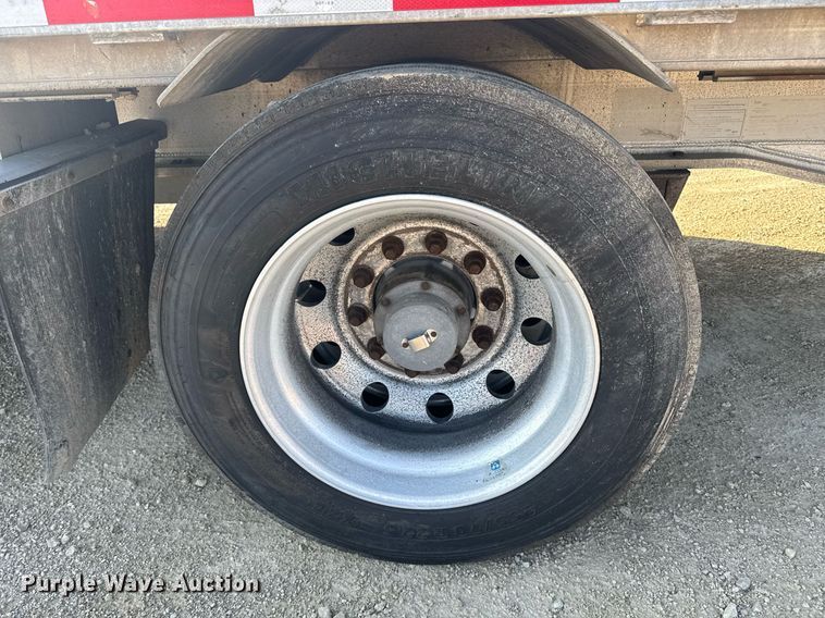 image for item DU7773 2012 Transcraft drop deck trailer