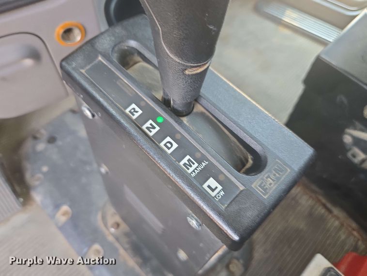 image for item DU7776 2016 Peterbilt 367 semi truck