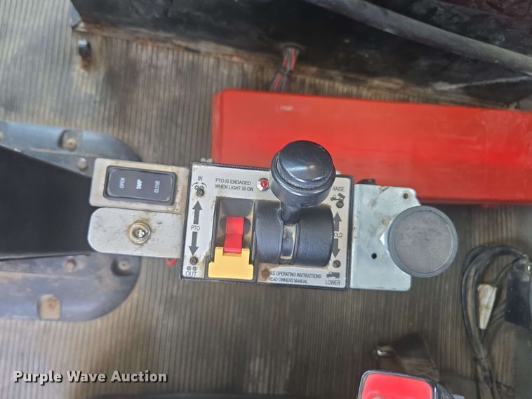 image for item DU7776 2016 Peterbilt 367 semi truck