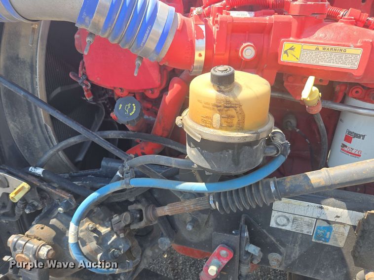 image for item DU7776 2016 Peterbilt 367 semi truck