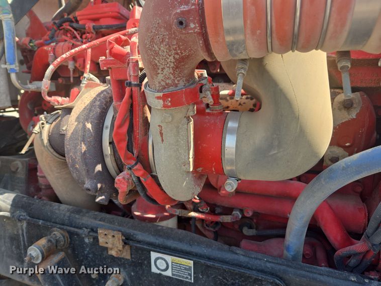 image for item DU7776 2016 Peterbilt 367 semi truck