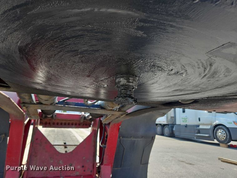 image for item DU7793 2008 Landoll lowboy equipment trailer