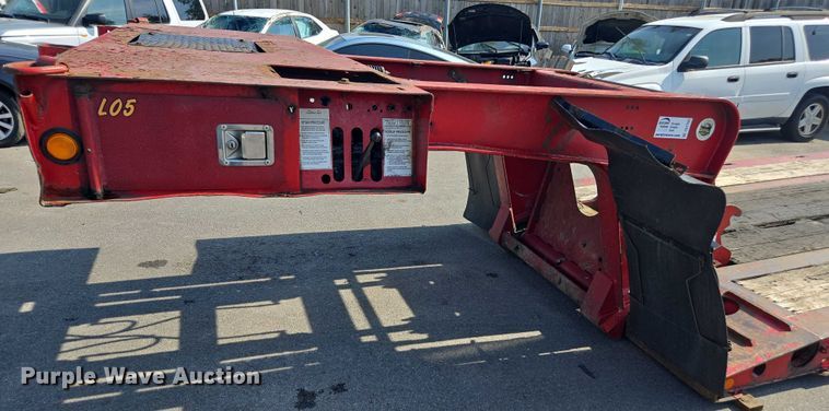 image for item DU7793 2008 Landoll lowboy equipment trailer