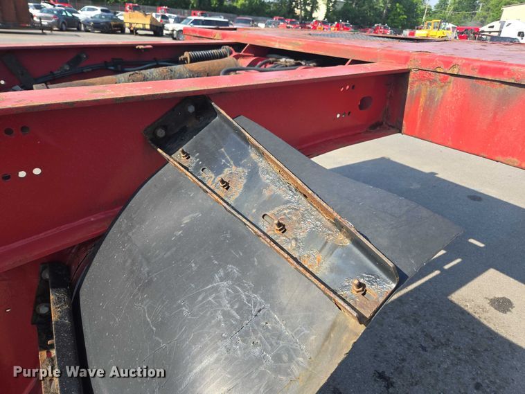 image for item DU7793 2008 Landoll lowboy equipment trailer