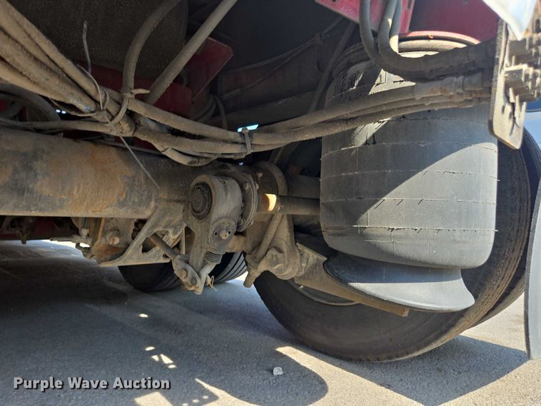 image for item DU7793 2008 Landoll lowboy equipment trailer