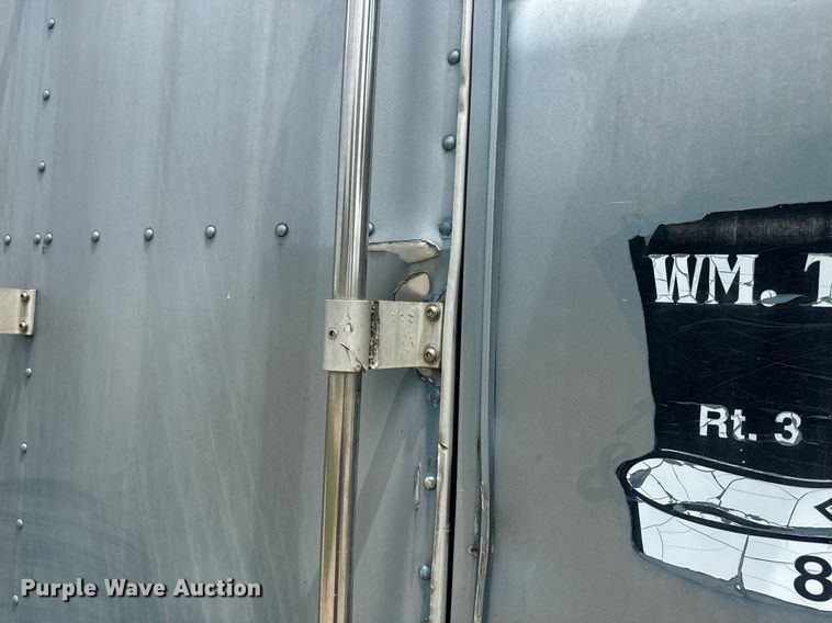 image for item DU7797 1989 Kenworth K100E semi truck