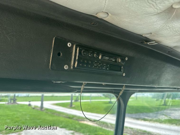 image for item DU7797 1989 Kenworth K100E semi truck