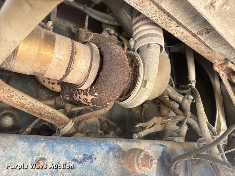 image for item DU7797 1989 Kenworth K100E semi truck