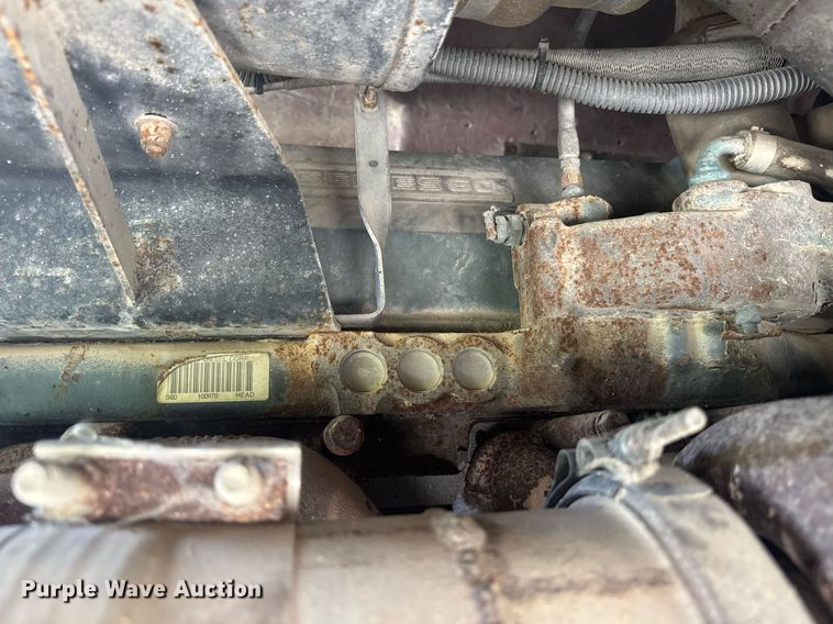 image for item DU7797 1989 Kenworth K100E semi truck