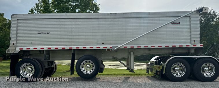 image for item DU7809 2021 Kruze end dump trailer