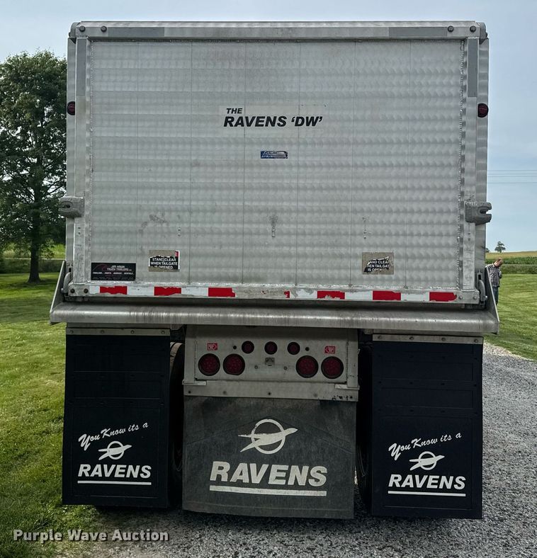 image for item DU7809 2021 Kruze end dump trailer