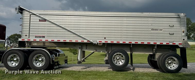 image for item DU7809 2021 Kruze end dump trailer