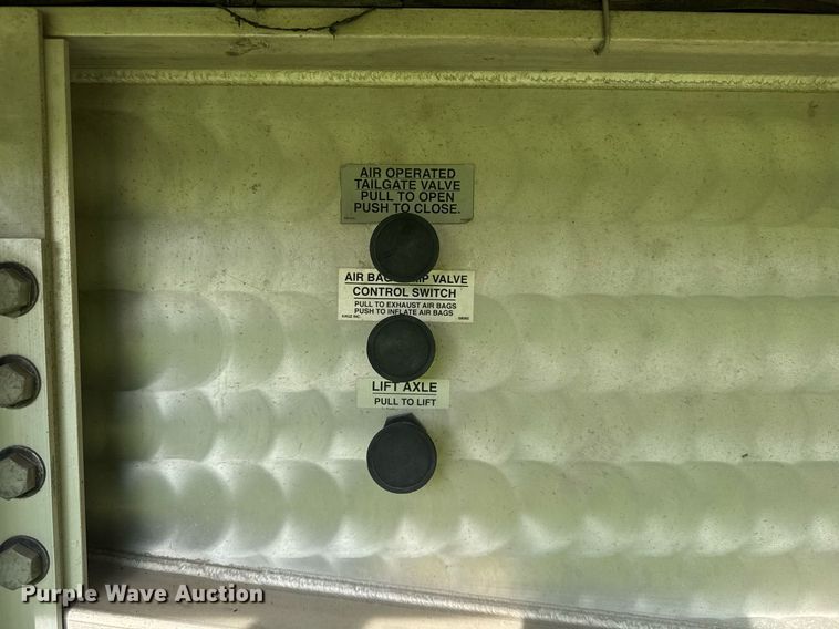 image for item DU7809 2021 Kruze end dump trailer